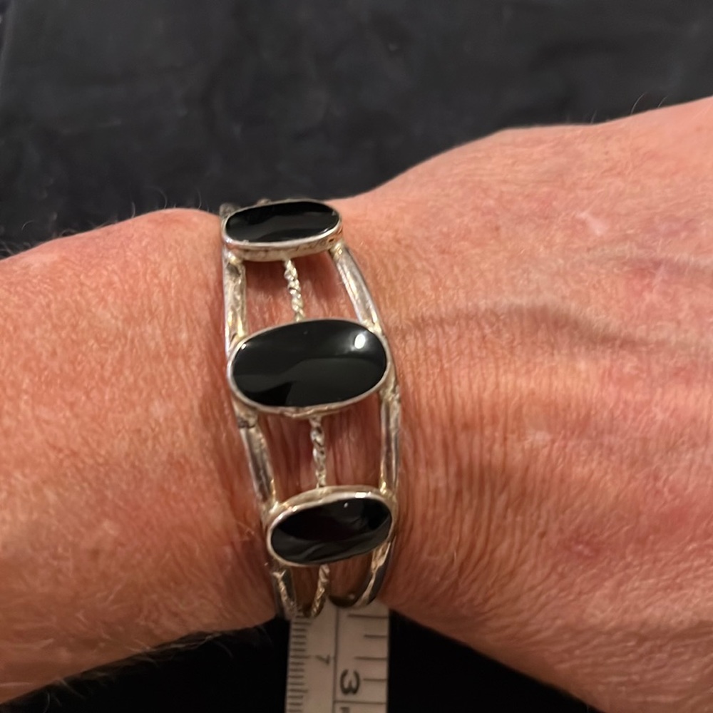 Vintage Mexico Sterling Silver & onyx cuff bracelet